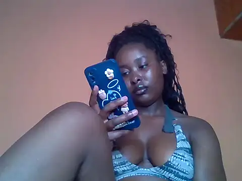 Moonfades online show from 12.17.25