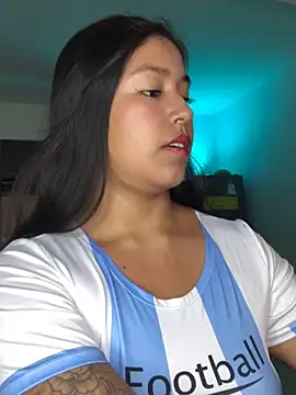 Snapshot of EmmaRossem chatting on 02.21.26 EmmaRossem online show from 02.21.26