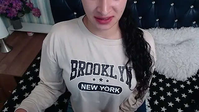 Snapshot of Scarlett_Keaton chatting on 09.22.25 Scarlett Keaton online show from 09.22.25