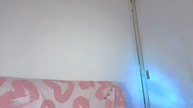 Sweet-Sophiee online show from 04.06.26