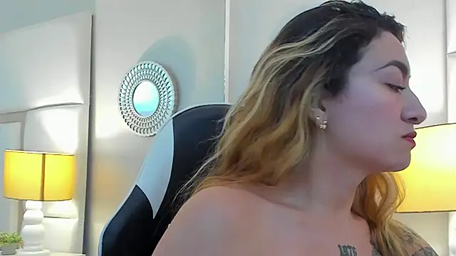 AmbarSantany online show from 10.01.25