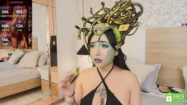 Megansttein  online show from 10.30.25