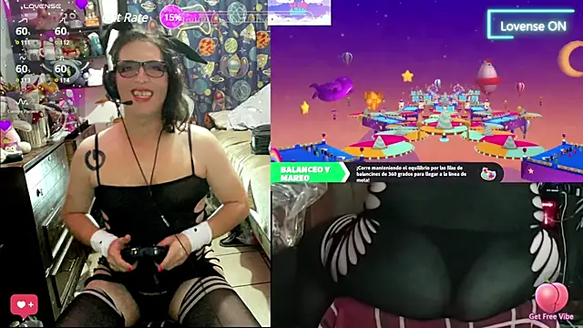 Snapshot of SissyFlorAzul chatting on 02.02.25 SissyFlorAzul online show from 02.02.25