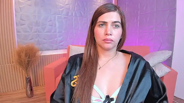 Snapshot of Laurent_Williams chatting on 02.11.25 Laurent Williams online show from 02.11.25