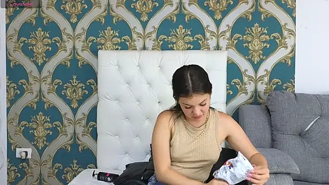 lilimini032 online show from 12.27.24