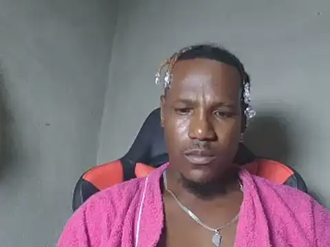 Snapshot of Marck_Big_Cock chatting on 10.03.25 Marck Big Cock online show from 10.03.25