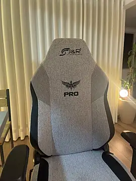 carolynnetrujillo online show from 04.20.26