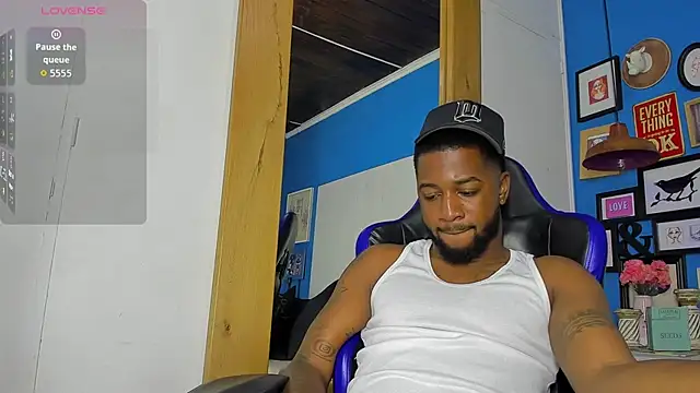 Drake Nassir4 online show from 10.13.25