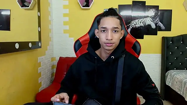 jose sexycumm online show from 09.28.25