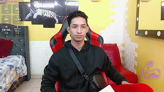 jose sexycumm online show from 12.18.25