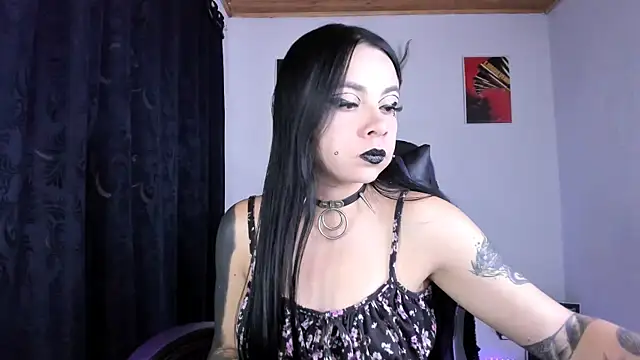 Snapshot of emilydolll666 chatting on 07.24.26 emilydolll666 online show from 07.24.26