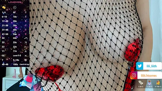Snapshot of LILITH_TORRES1 chatting on 09.30.25 LILITH TORRES1 online show from 09.30.25