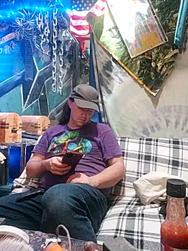 Snapshot of Boo-boo_kittyfux chatting on 09.25.25 Boo-boo kittyfux online show from 09.25.25