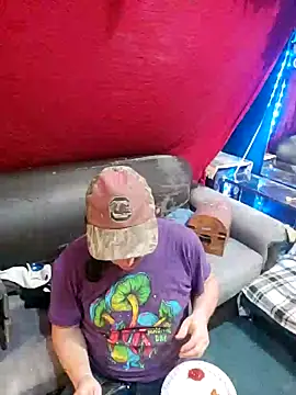 Snapshot of Boo-boo_kittyfux chatting on 09.27.25 Boo-boo kittyfux online show from 09.27.25