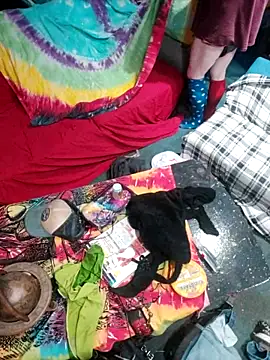 Snapshot of Boo-boo_kittyfux chatting on 10.15.25 Boo-boo kittyfux online show from 10.15.25