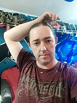 Snapshot of Boo-boo_kittyfux chatting on 10.29.25 Boo-boo kittyfux online show from 10.29.25