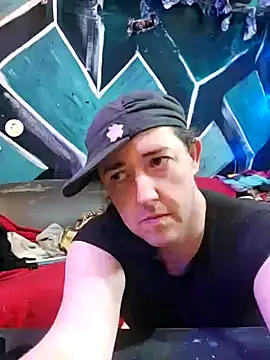 Snapshot of Boo-boo_kittyfux chatting on 11.07.25 Boo-boo kittyfux online show from 11.07.25