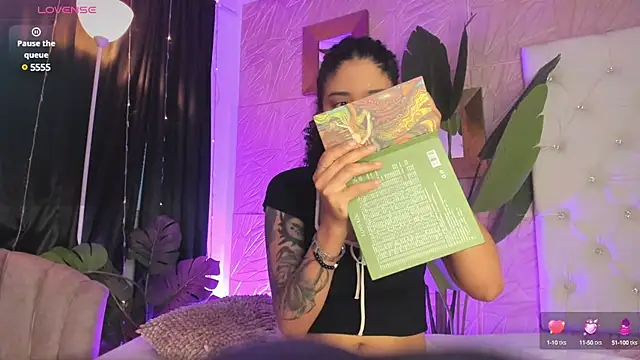  lanna jhonson  online show from 12.28.24