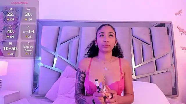  lanna jhonson  online show from 12.30.24