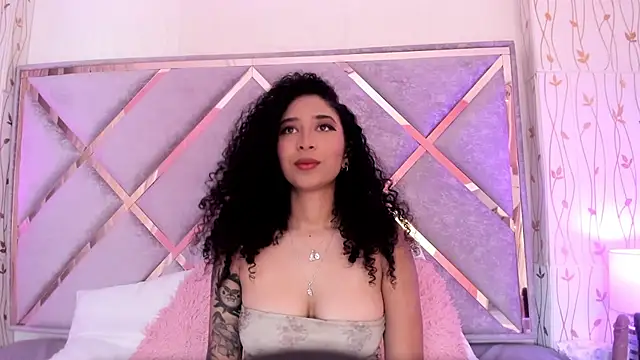  lanna jhonson  online show from 01.16.25