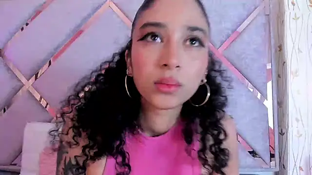  lanna jhonson  online show from 02.10.25