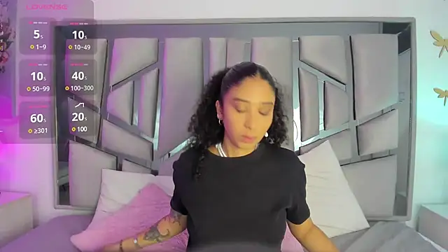  lanna jhonson  online show from 02.12.25