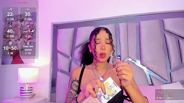  lanna jhonson  online show from 02.20.25