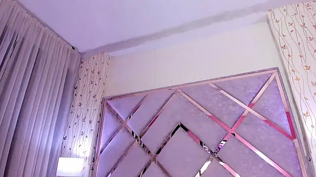  lanna jhonson  online show from 02.24.25