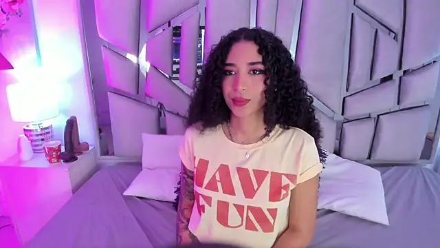  lanna jhonson  online show from 03.11.25