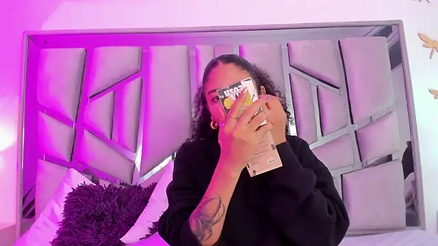  lanna jhonson  online show from 03.21.25