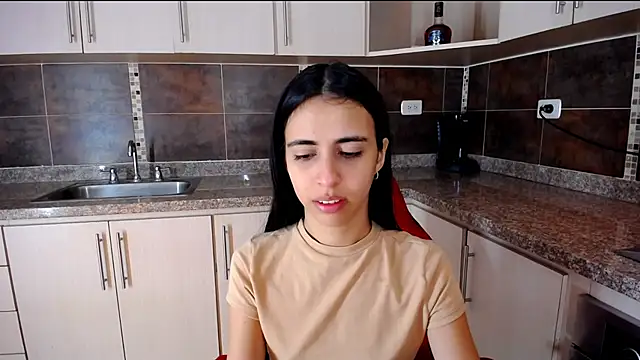 anna alvarez online show from 12.21.24