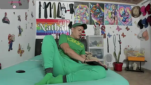 Snapshot of nathan_sanchez chatting on 09.21.25 nathan sanchez online show from 09.21.25