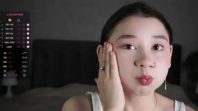 AislyEmbury online show from 03.12.25