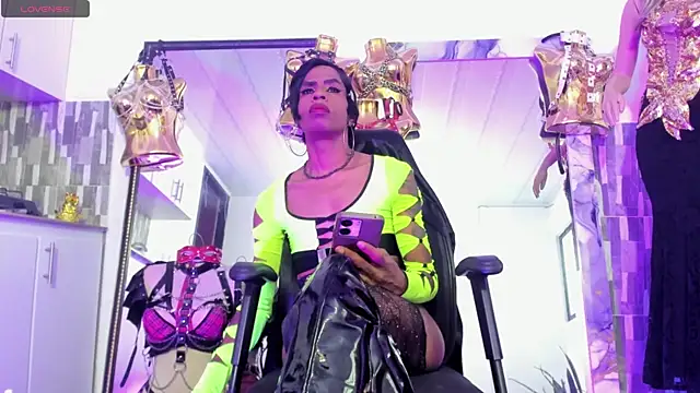 corwindallas24cm online show from 04.22.26