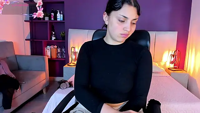 VickyBuunny online show from 01.20.25