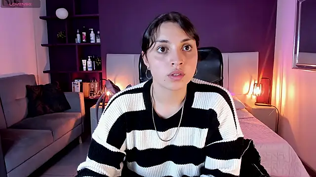 VickyBuunny online show from 01.24.25