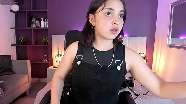 VickyBuunny online show from 01.30.25
