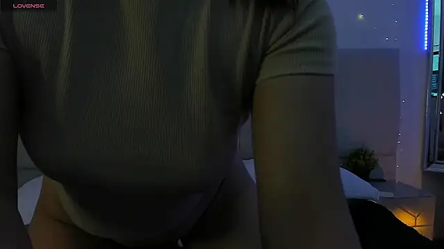 VickyBuunny online show from 02.24.25