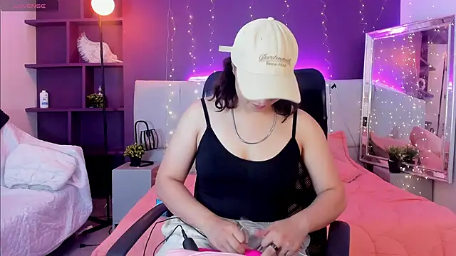 VickyBuunny online show from 03.13.25