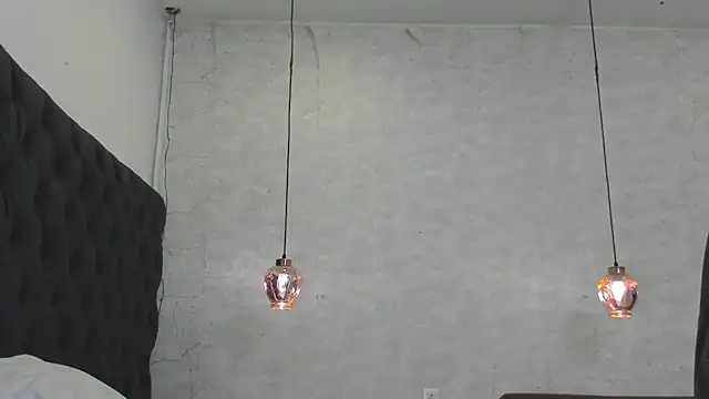 Snapshot of Ian_Castillo_ chatting on 02.12.25 Ian Castillo online show from 02.12.25