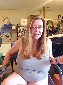 MsShelby40 online show from 04.17.26