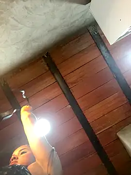 Snapshot of MollySanders___ chatting on 10.09.25 MollySanders online show from 10.09.25