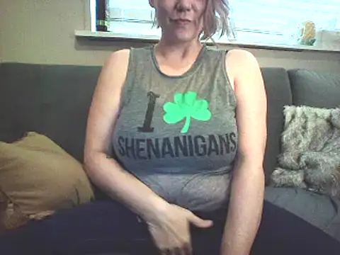 Big-Tits-McGee online show from 03.14.25