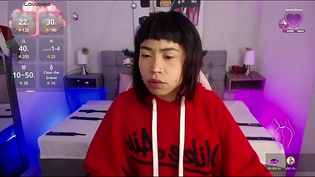 Snapshot of Violetta_Suky chatting on 01.07.25 Violetta Suky online show from 01.07.25