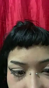 Snapshot of Violetta_Suky chatting on 02.14.25 Violetta Suky online show from 02.14.25