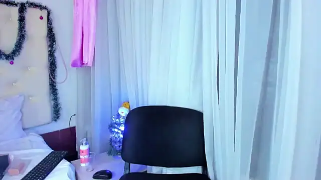 sophie pariss online show from 12.27.24