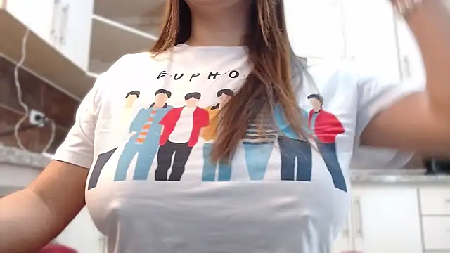 Snapshot of Heidy_Wells chatting on 11.18.25 Heidy Wells online show from 11.18.25