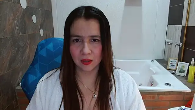 Snapshot of Heidy_Wells chatting on 02.15.26 Heidy Wells online show from 02.15.26