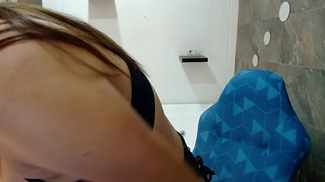 Snapshot of Heidy_Wells chatting on 03.01.26 Heidy Wells online show from 03.01.26