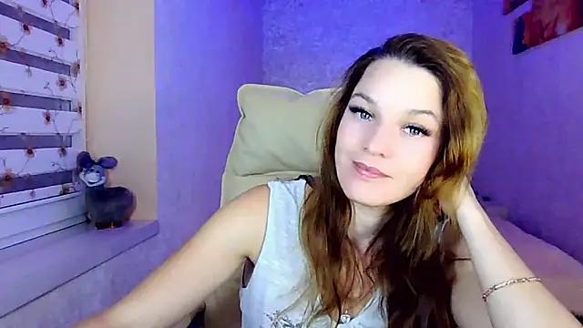 impossibleluna online show from 10.06.25